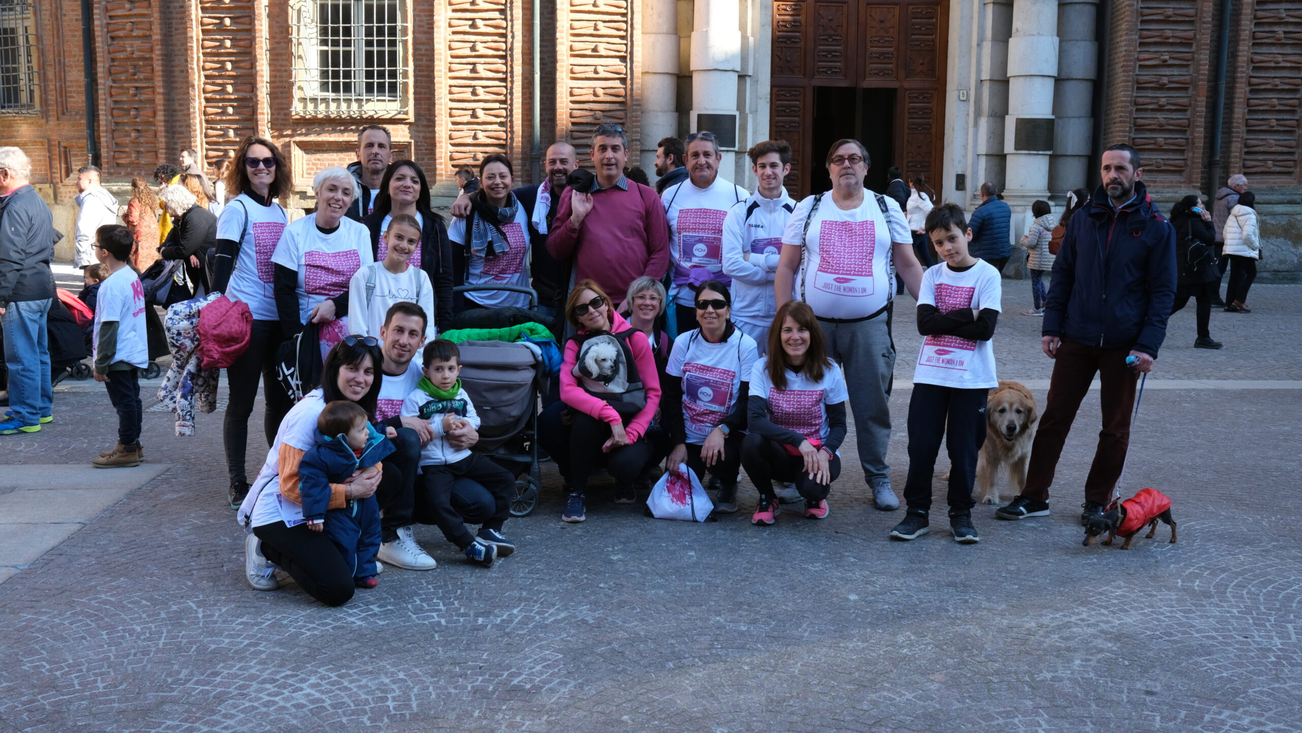 Just The Woman I Am, la marcia per la ricerca sul cancro invade Torino (e c’eravamo anche noi)
